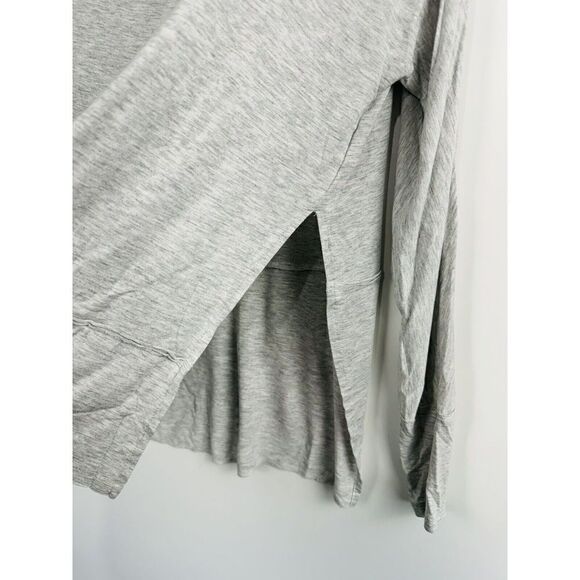 We The Free Sz XS Womens Luna Off Shoulder Top Gray Raw Raw Edge Hi Low - Picture 3 of 7